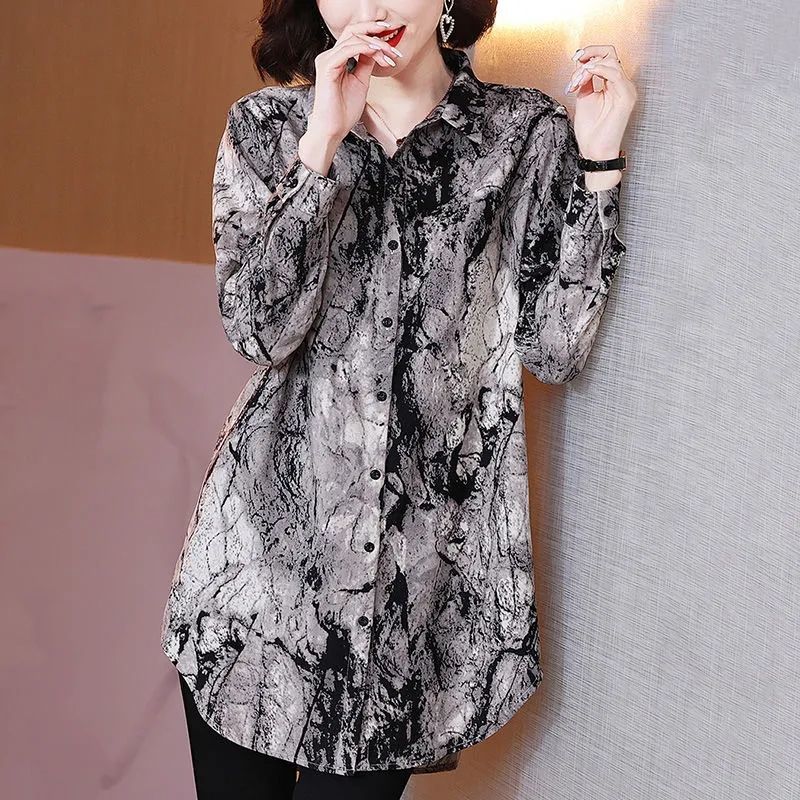 Winter Clothing Vintage - Đầm In Hình Ve Áo Nút